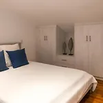 Feel The Ocean Breeze From This Alluring Beachfront Apartment - D302
