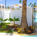 Private Pool, With Access To Beach Club, Vsandra, 2Br