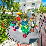 Tropicana Sol Caribes Studios Suites Hotel Near The Bavaro Beach Club & Spa