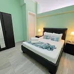 Serenara Suites With Rooftop Pool - Los Corales Beach