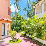 Suites Villas Vacation Hotel - Bavaro Beach Club - Wifi - Parking