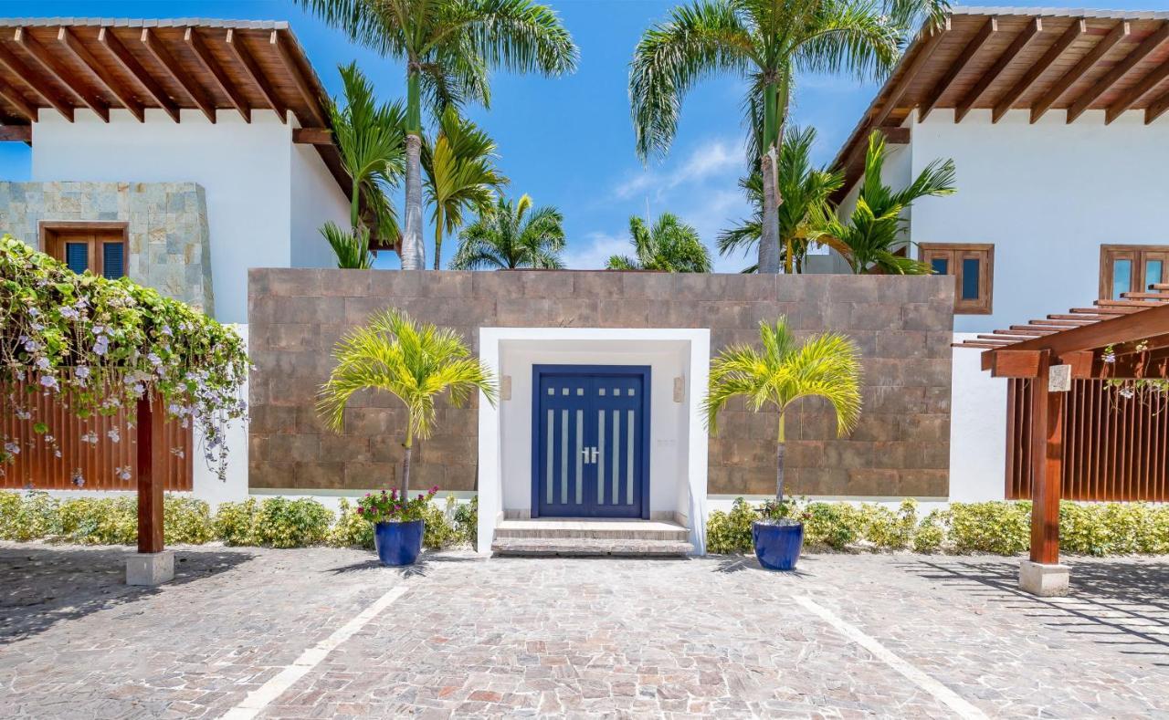 Private With Incredible Pool, Maid, Jacuzzi - Cap Cana *