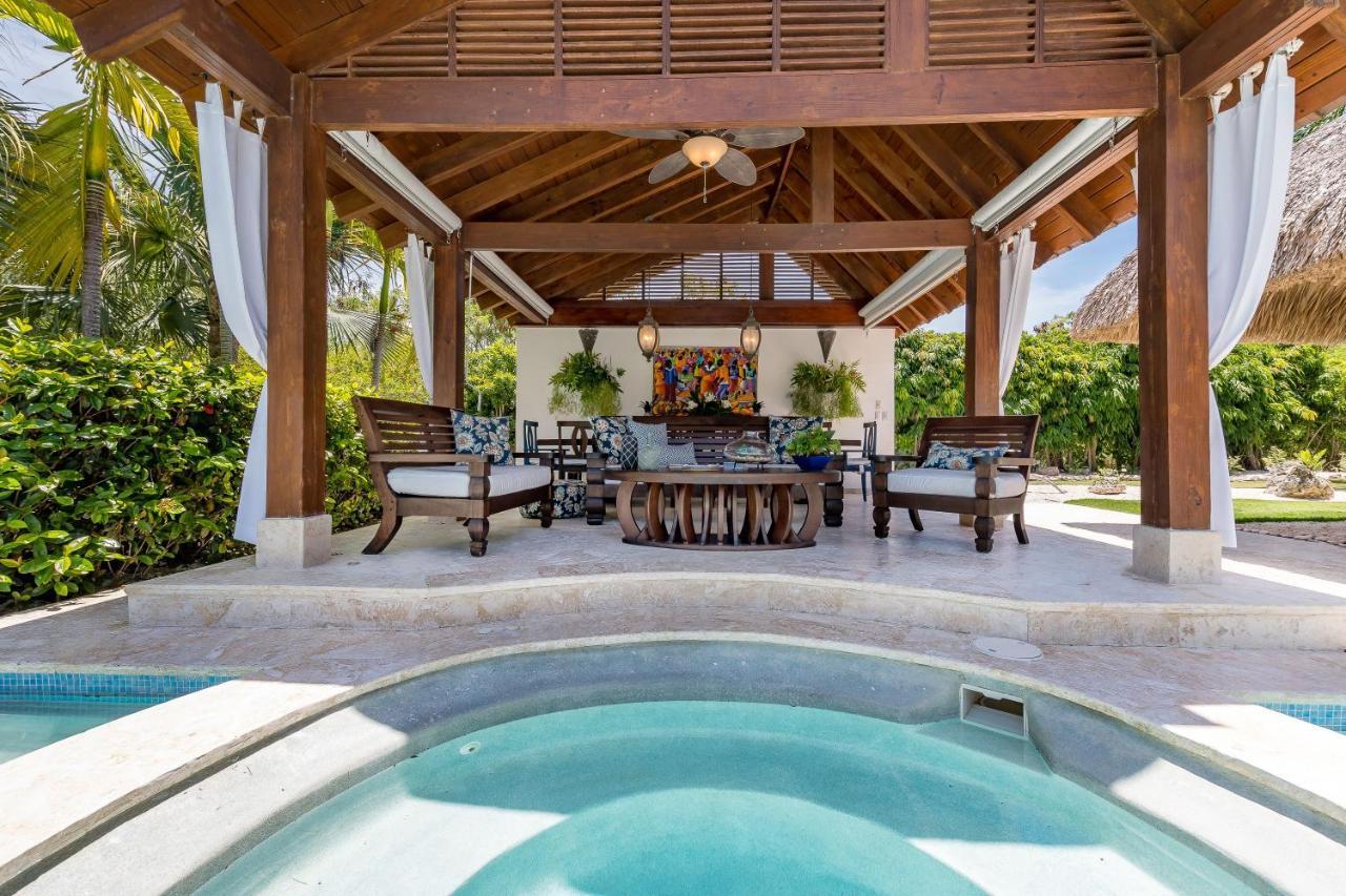 Private With Incredible Pool, Maid, Jacuzzi - Cap Cana Villa Punta Cana