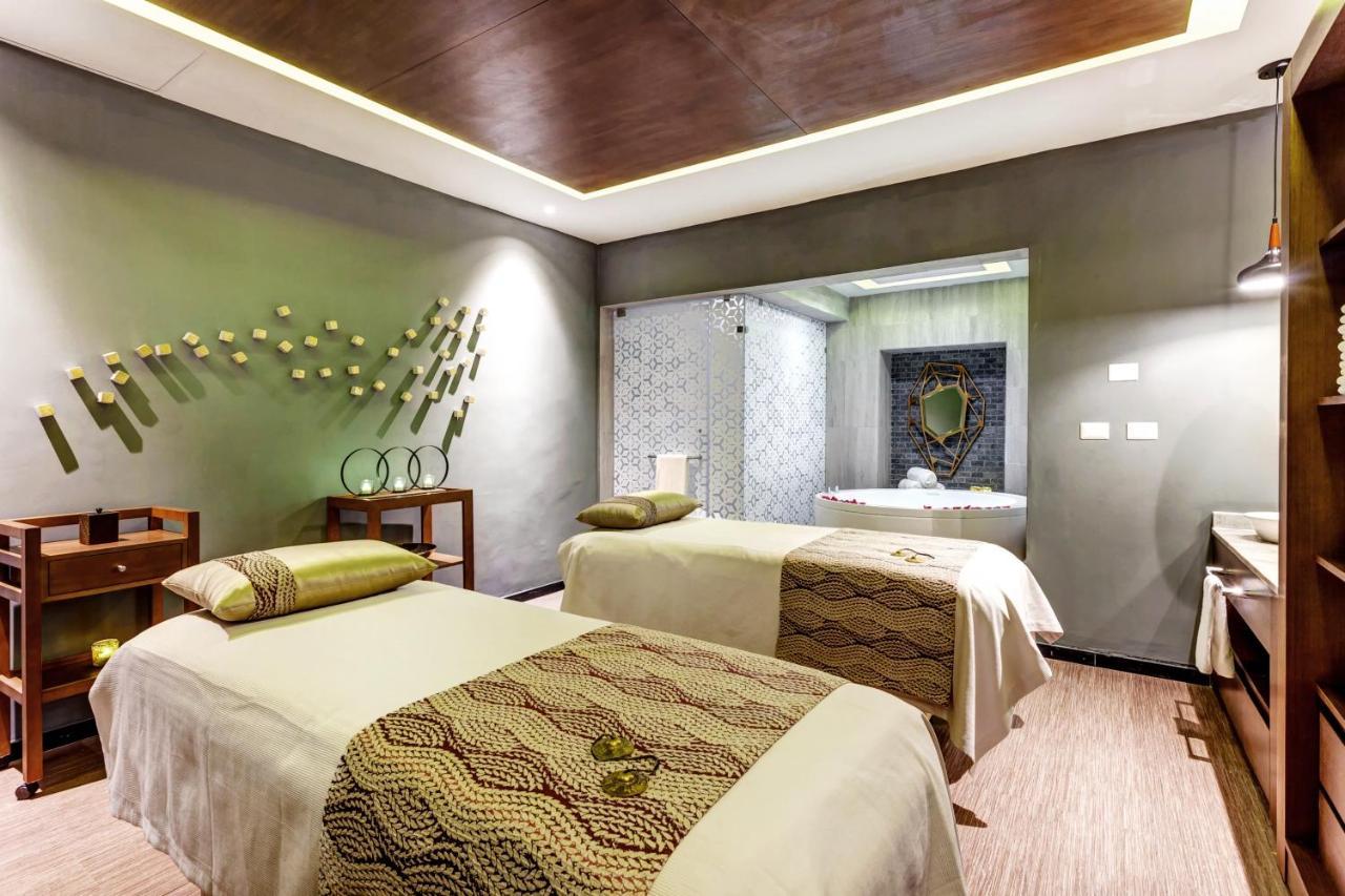 Resort Royalton Bavaro, An Autograph Collection & Casino 5*