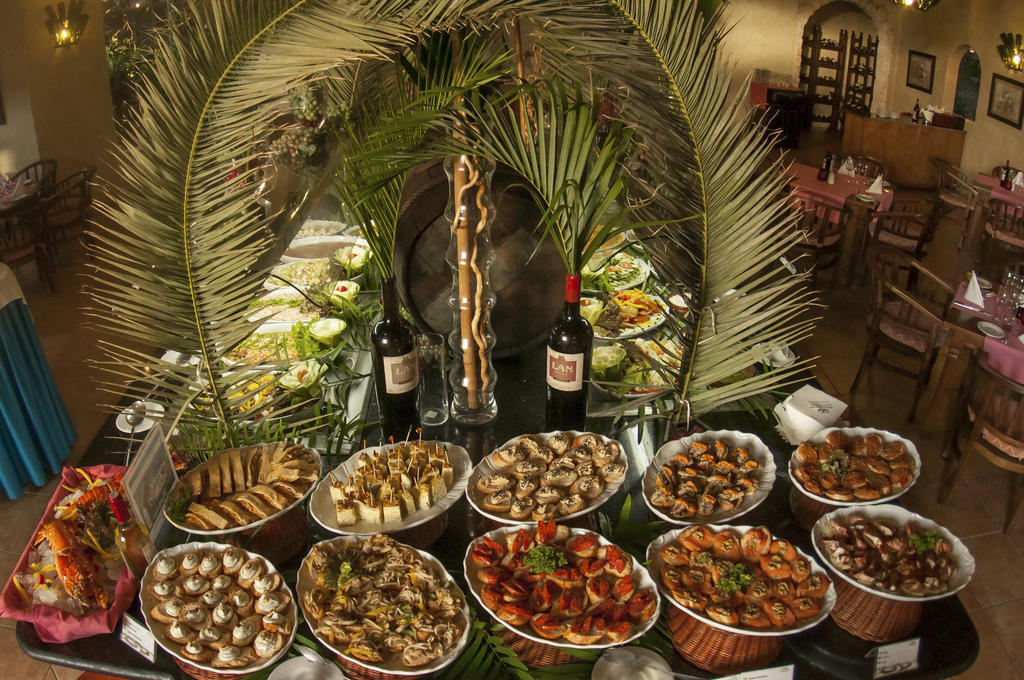 Grand Palladium Palace & Casino Resort 5*