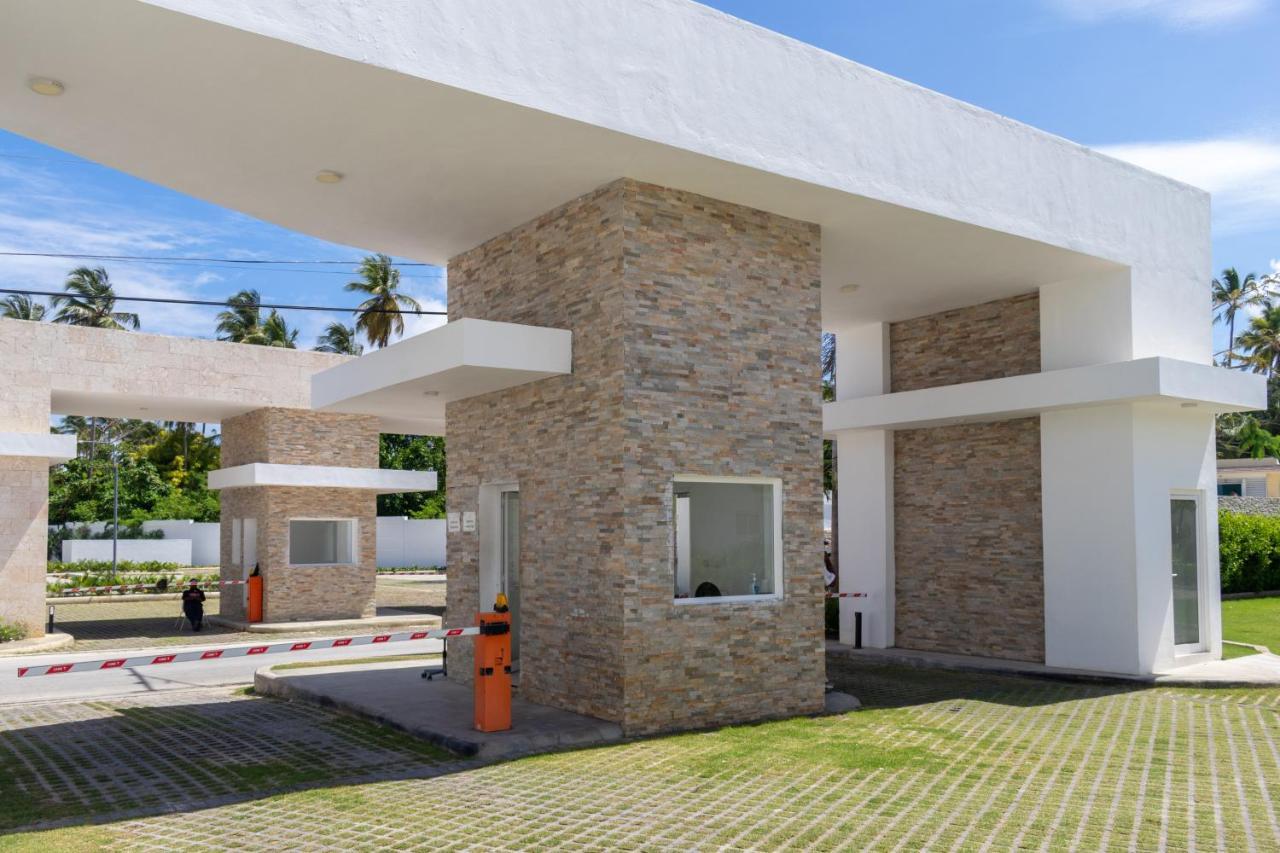 Apartment Family Getaway - Right On The