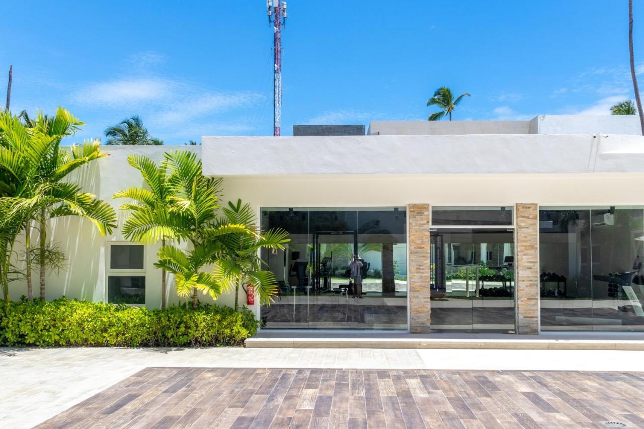 Apartment Family Getaway - Right On The *