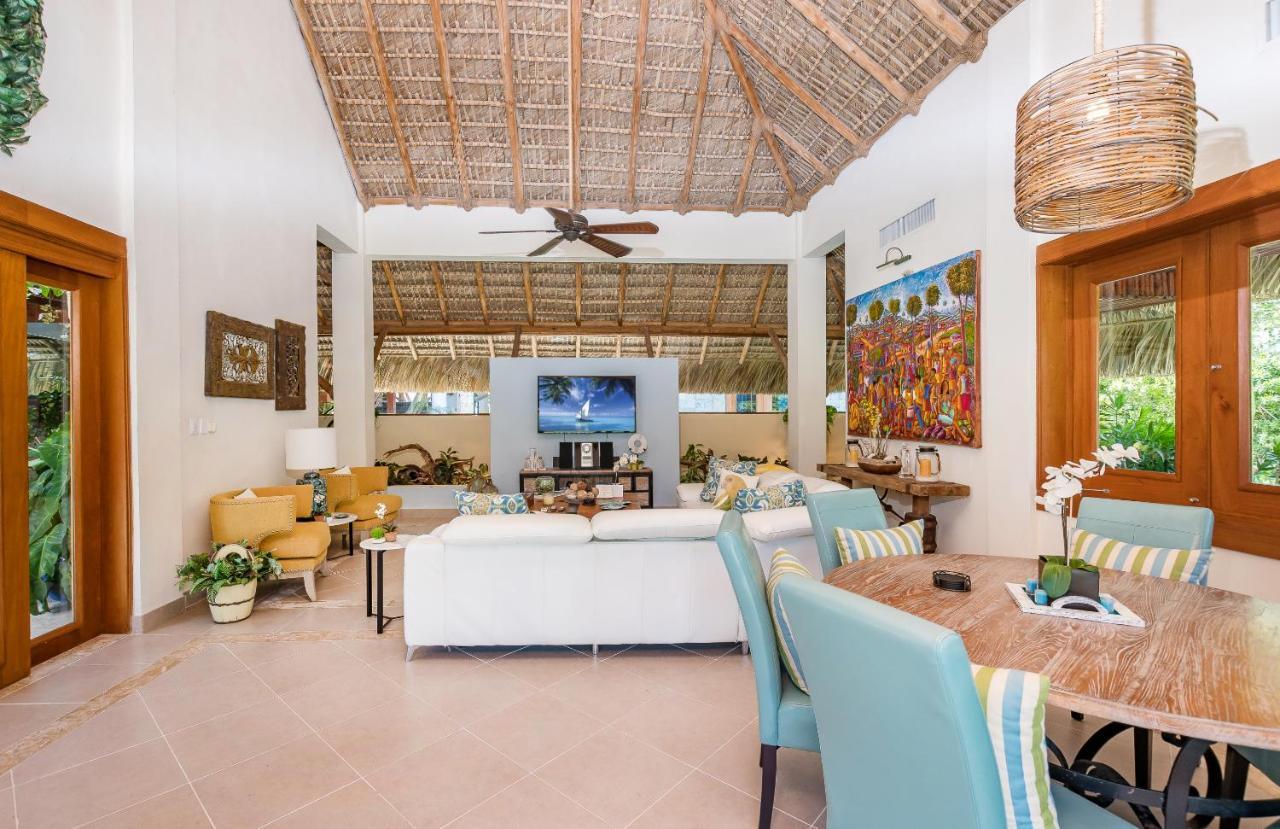 Private With Incredible Pool, Maid, Jacuzzi - Cap Cana Punta Cana