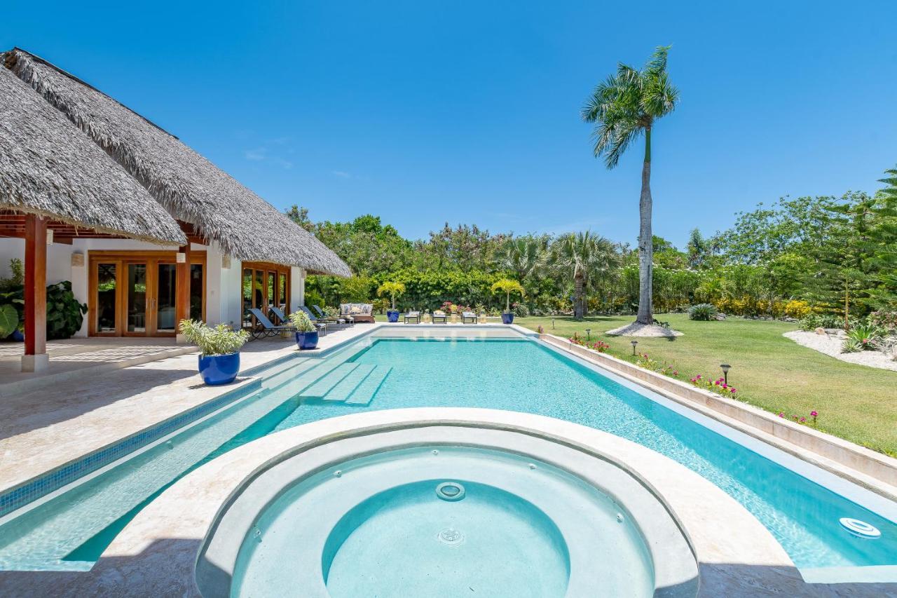 Private With Incredible Pool, Maid, Jacuzzi - Cap Cana