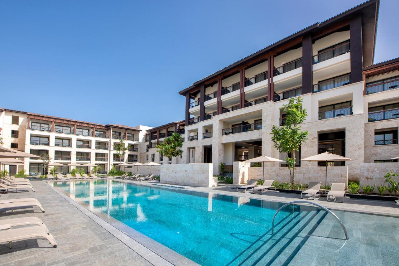 Adults Only Club At Lopesan Costa Bavaro Resort