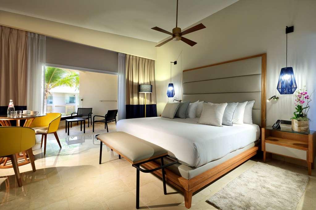 Grand Palladium Bavaro Suites, & Hotel 4*