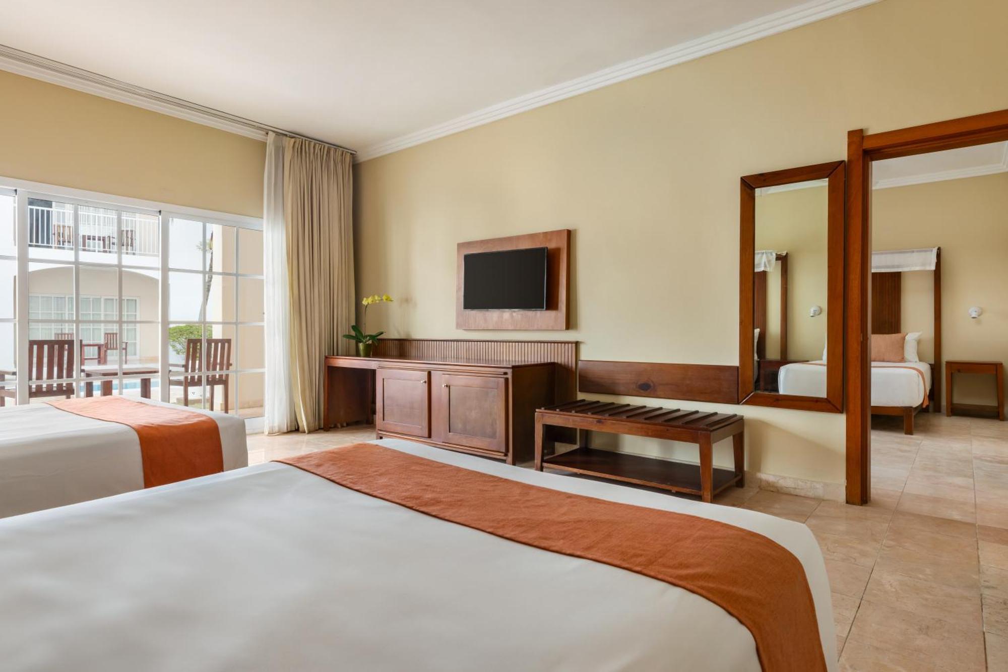 Sunscape Coco Resort