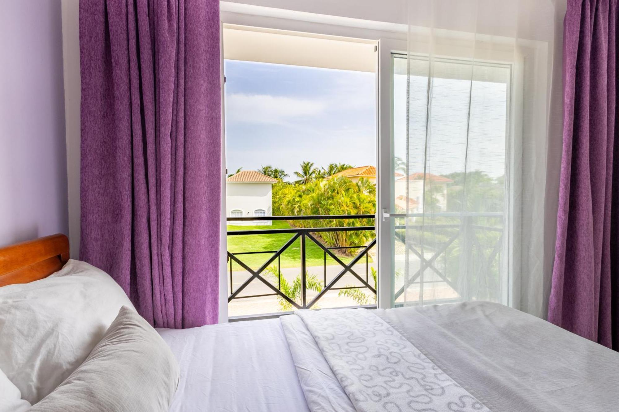 Private & Luxury Cocotal In Gated & Secured Community