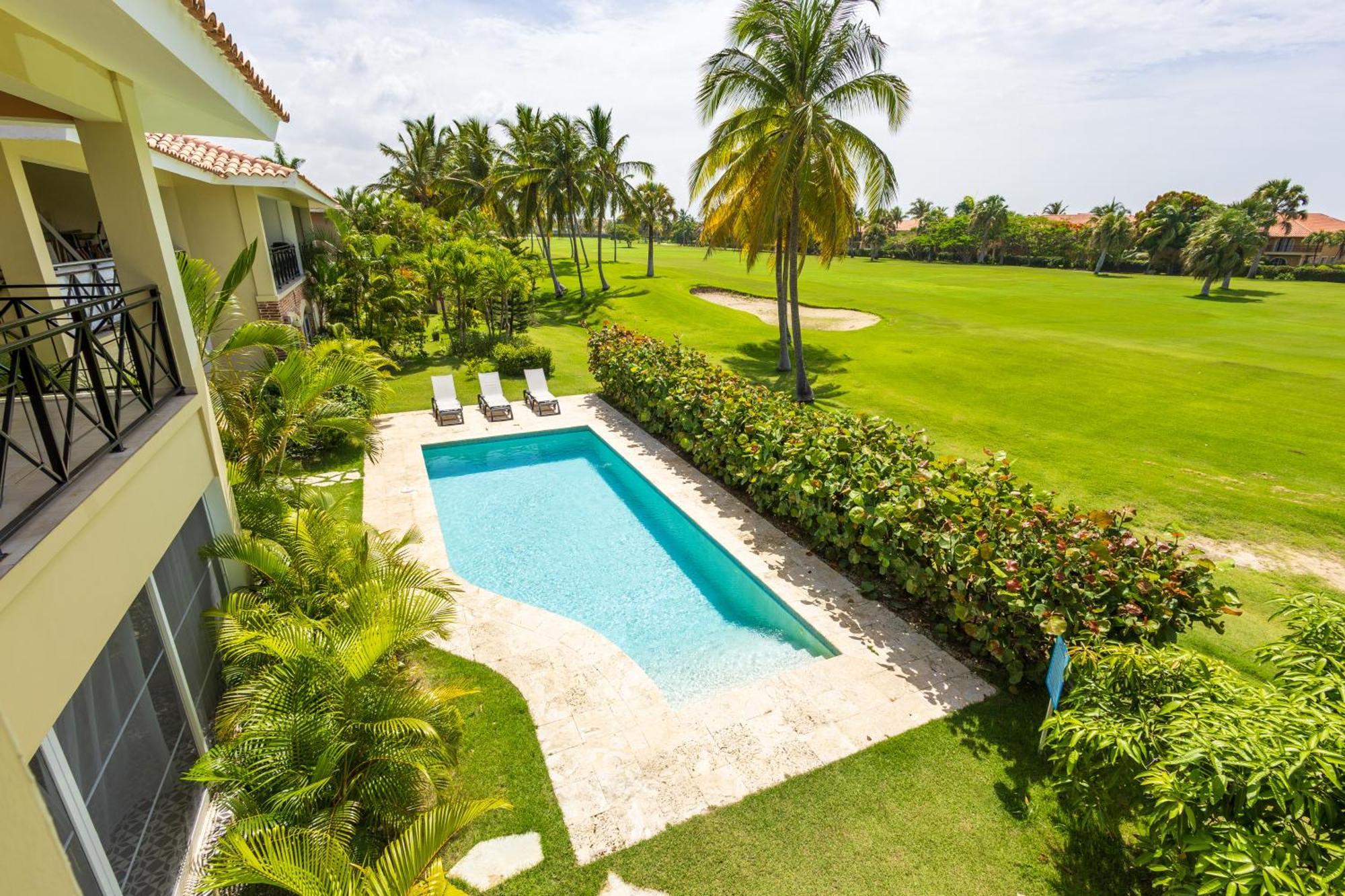 Private & Luxury Cocotal In Gated & Secured Community Apartment