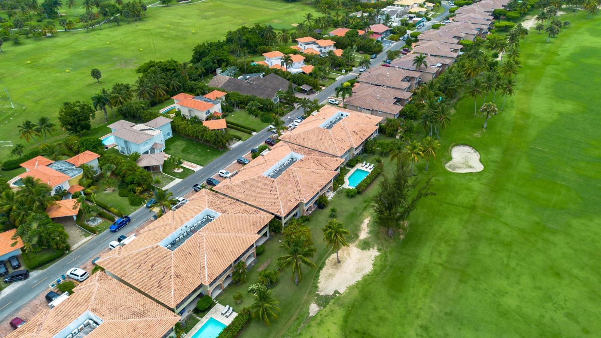 Private & Luxury Cocotal In Gated & Secured Community Apartment Punta Cana