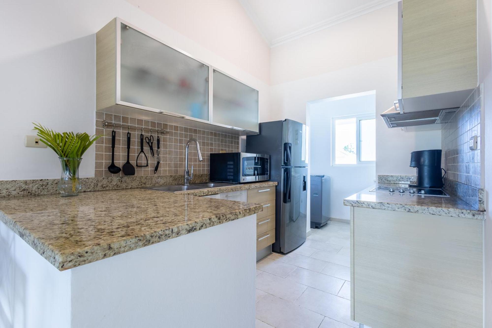 Private & Luxury Cocotal In Gated & Secured Community Apartment