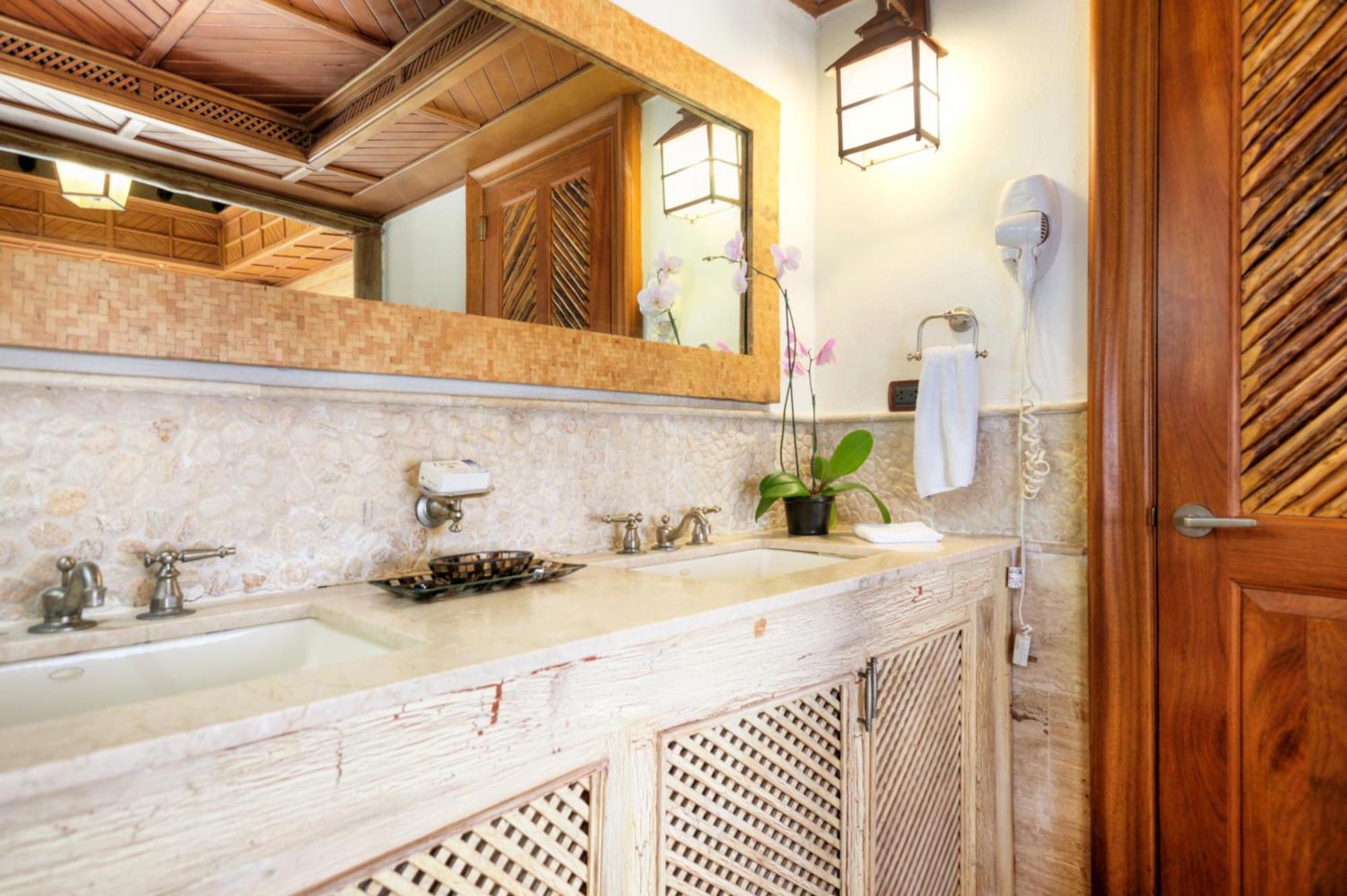Villa Cap Cana For Rent - Luxury Illa With Access To Eden Roc Punta Cana