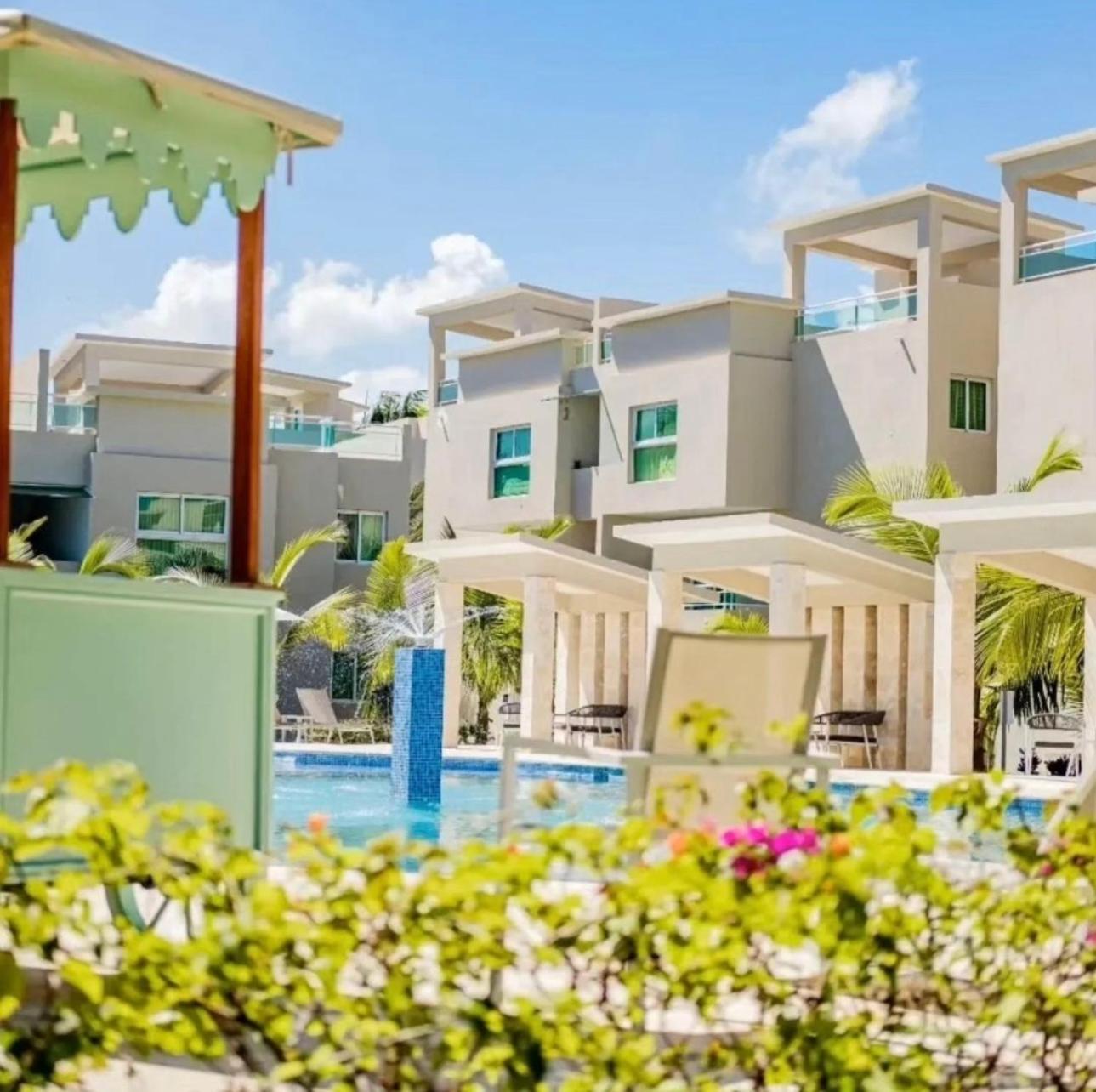 Front By Playa Palmera Apartamento *