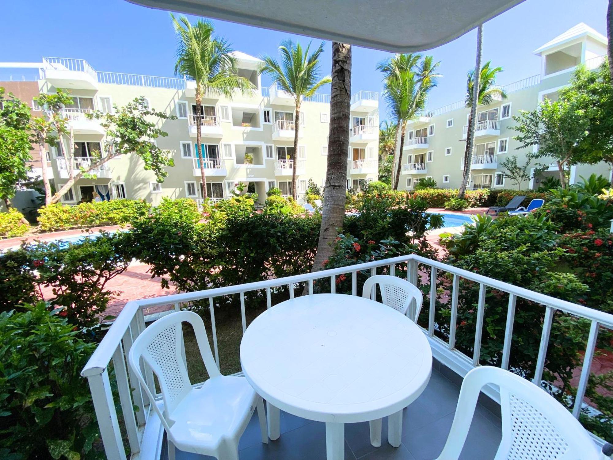 Arena Palms Pool Club & Hotel Punta Cana