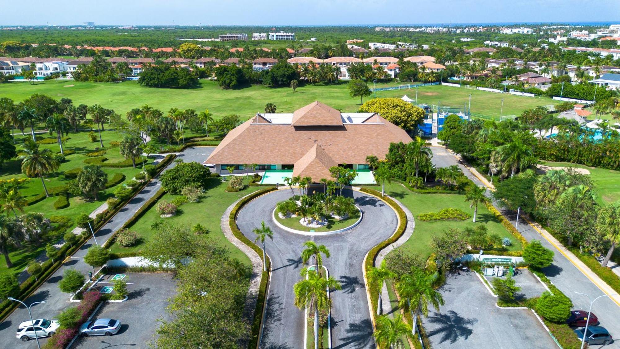 Private & Luxury Cocotal In Gated & Secured Community Apartment Punta Cana