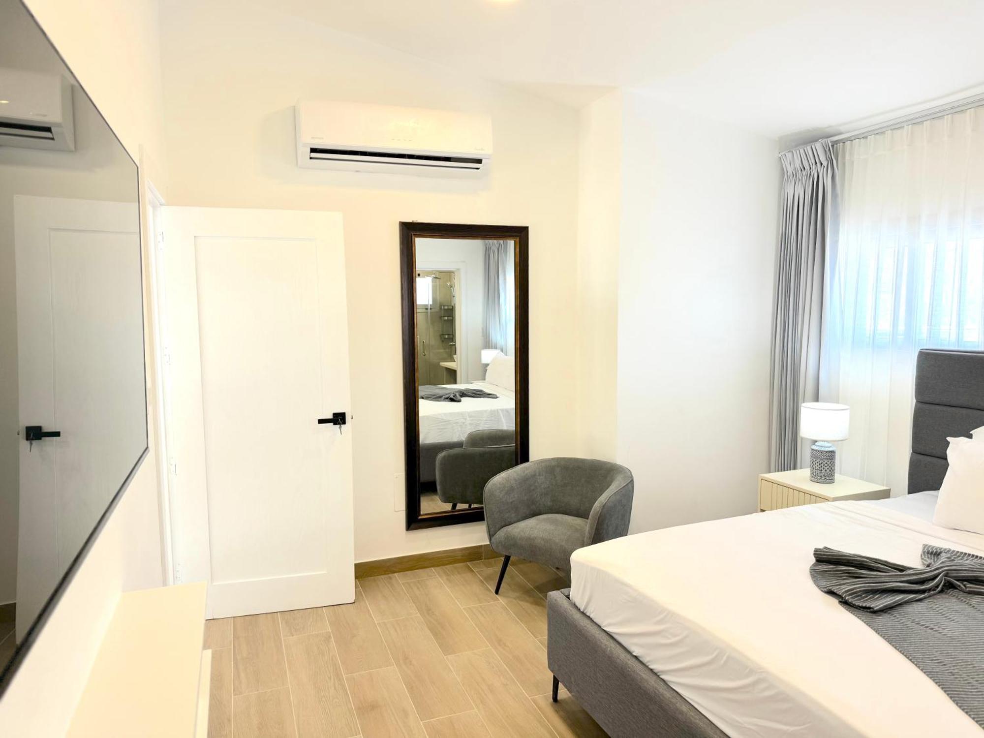Front By Playa Palmera Apartamento *