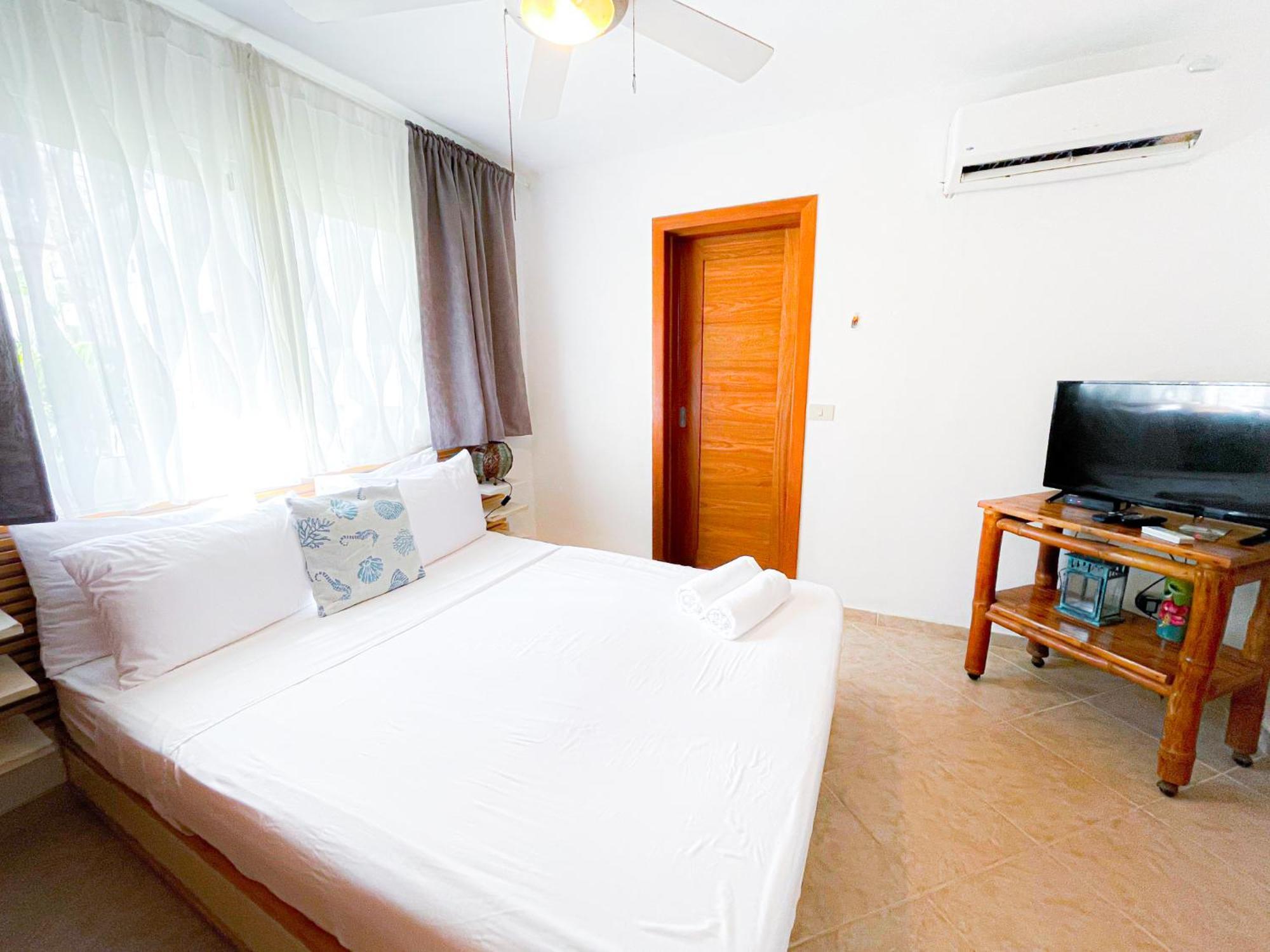 Hotel Oceanfront & Garden Vieww Wifi Bbq Parking Corales Club & 5*