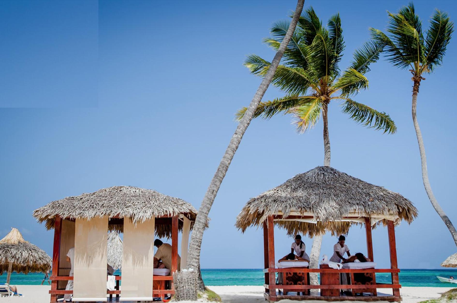 Caribbean Dеluxe With Rоoftop Pool And Access Punta Cana