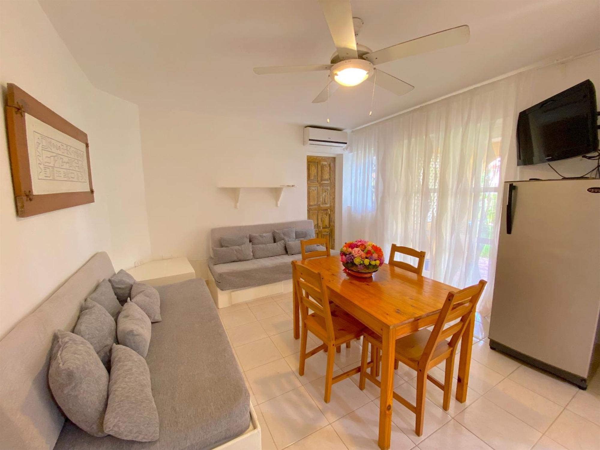Hotel Serenara Village Playa Corales 5*