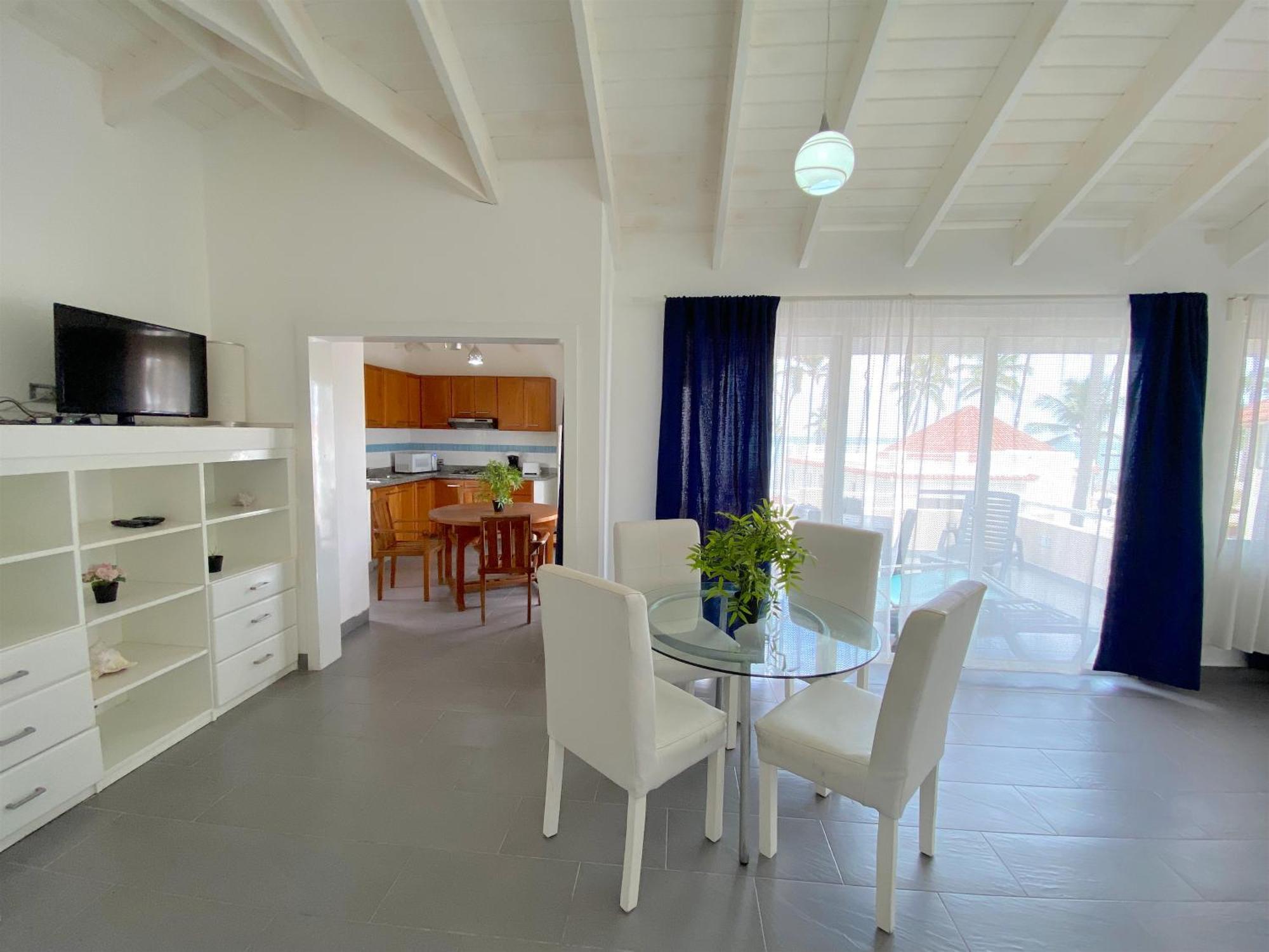 Hotel Serenara Village Playa Corales 5*