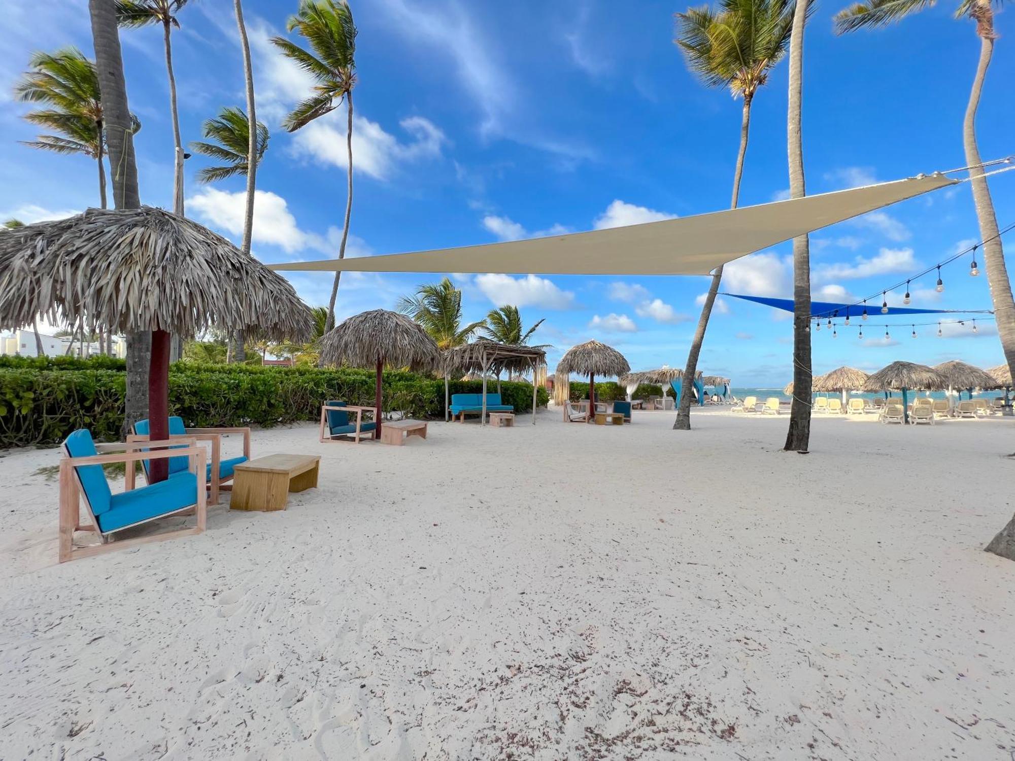 Serenara With Rooftop Pool - Corales Hotel