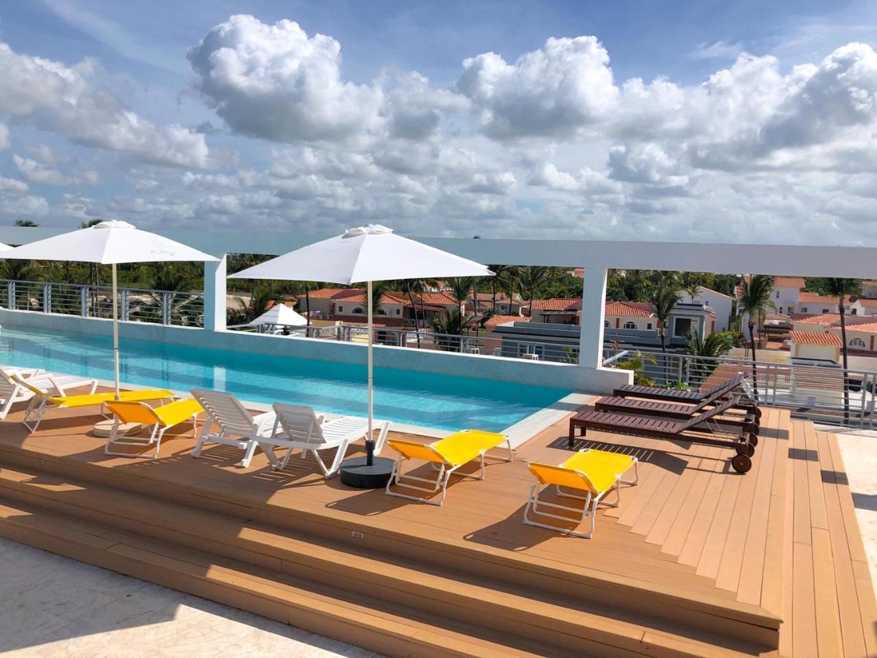 Hotel Serenara With Rooftop Pool - Corales