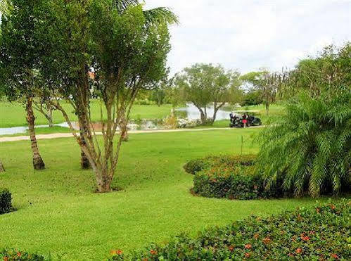 The Golf Apartahotel Punta Cana
