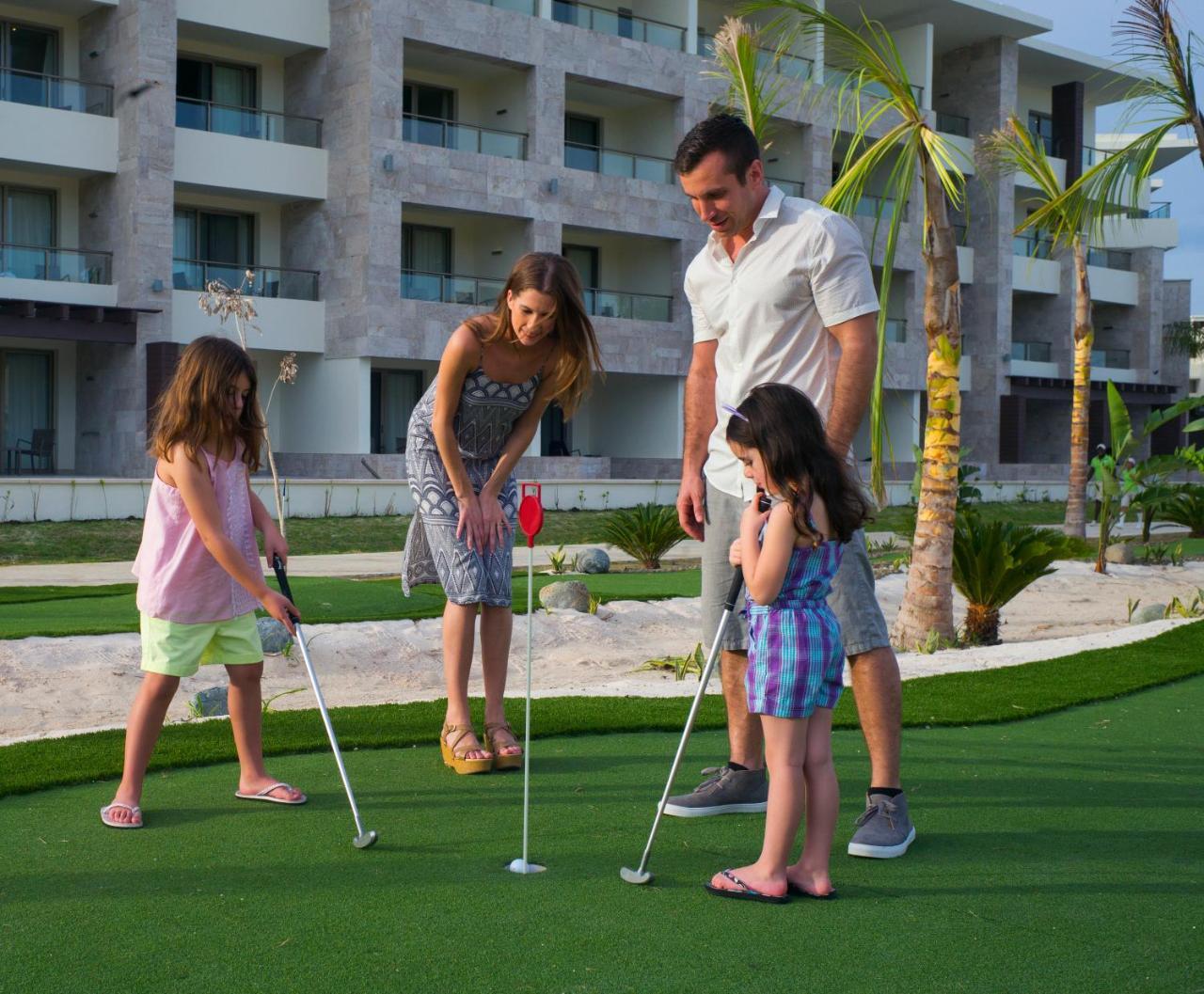 Resort Royalton Bavaro, An Autograph Collection & Casino