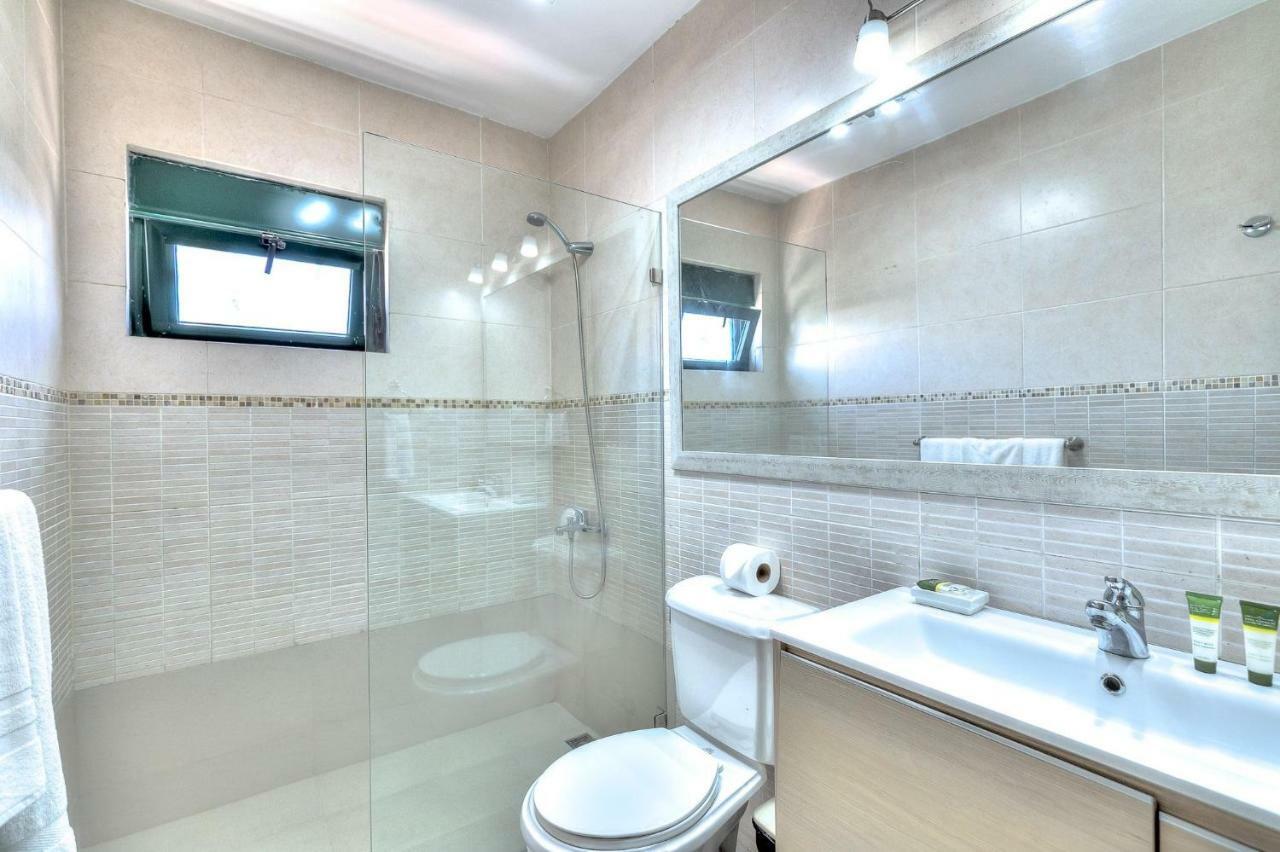 Apartment Beautiful Beachfront With Unique Ocean Views - Stanza D301