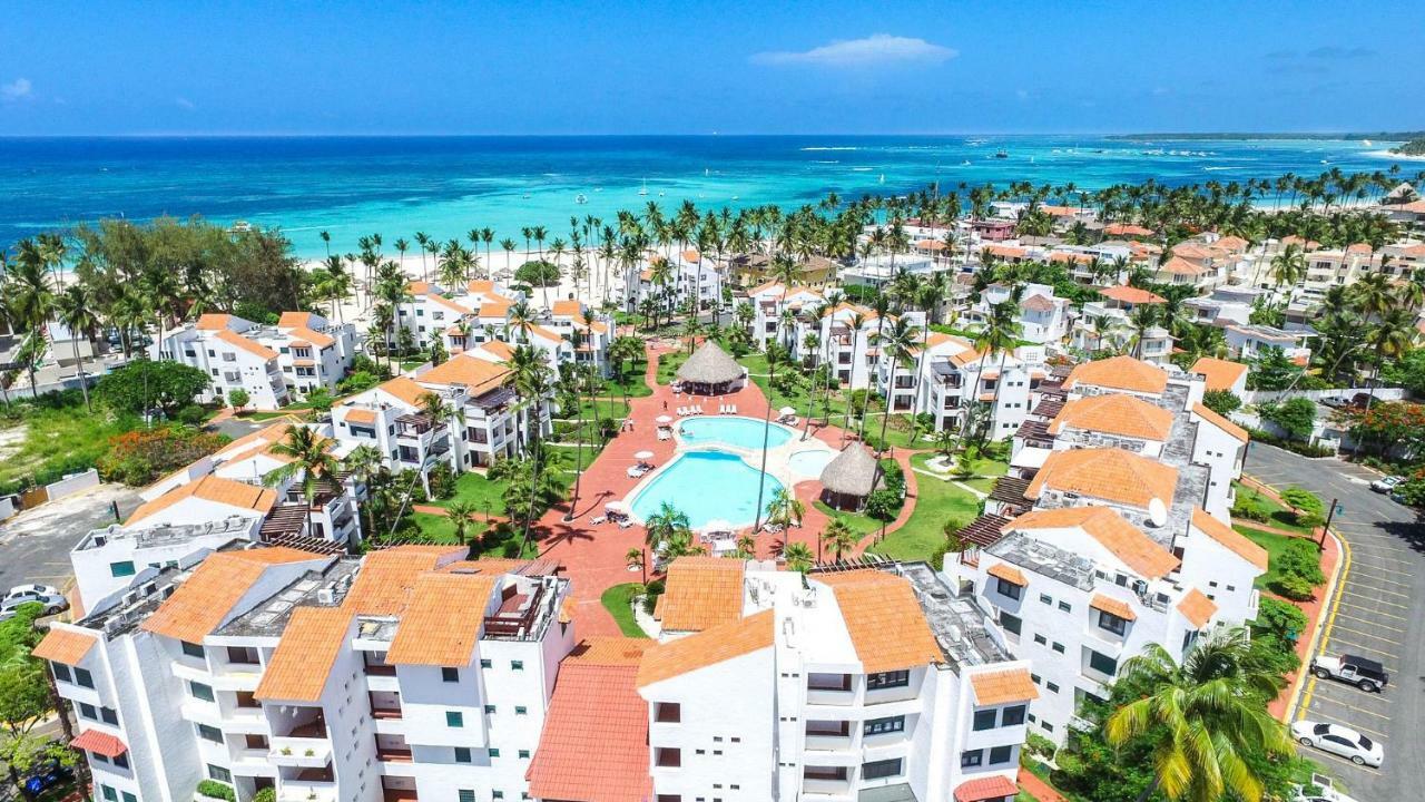 Feel The Ocean Breeze From Alluring Beachfront - D302 * Punta Cana