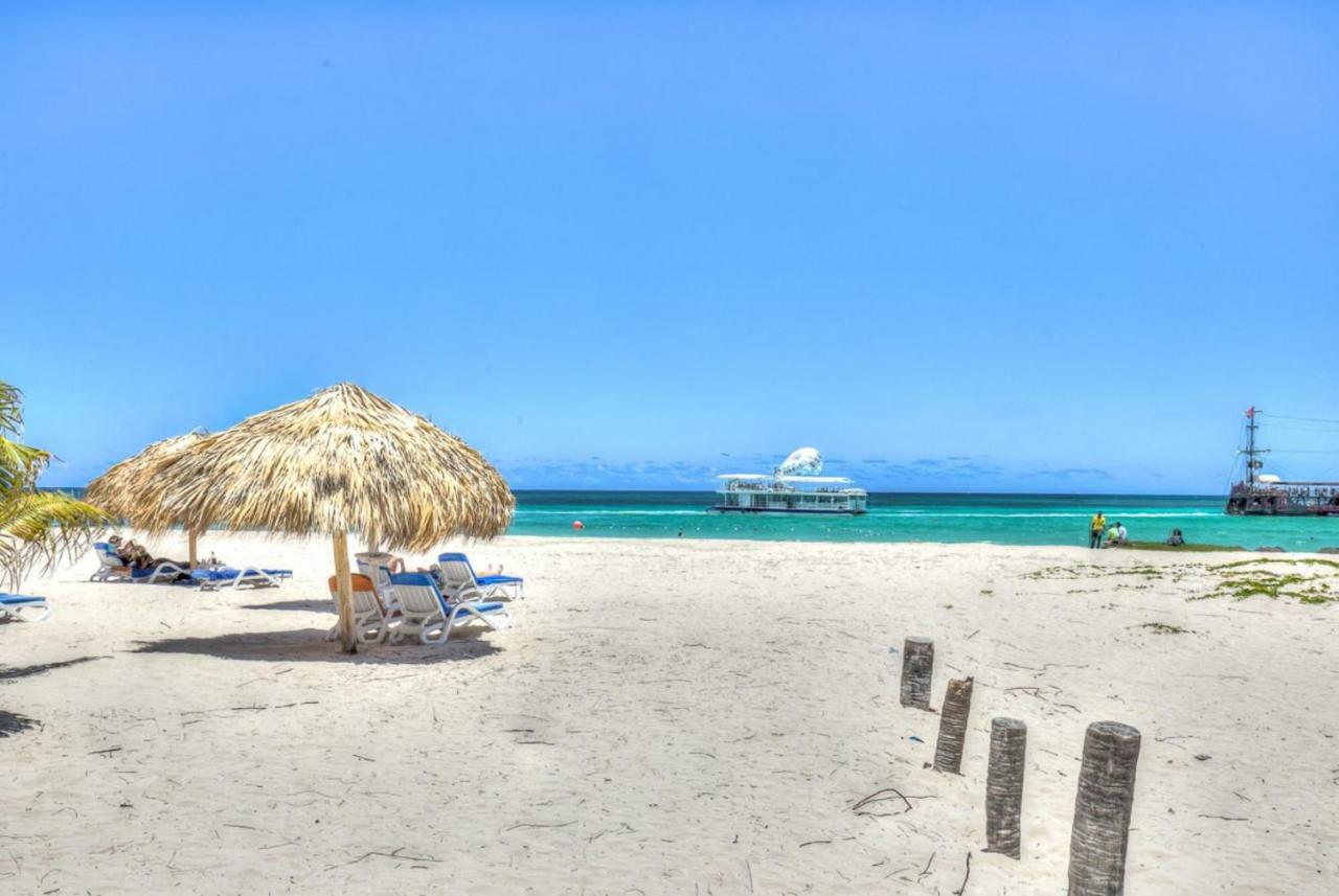 Feel The Ocean Breeze From Alluring Beachfront - D302 * Punta Cana