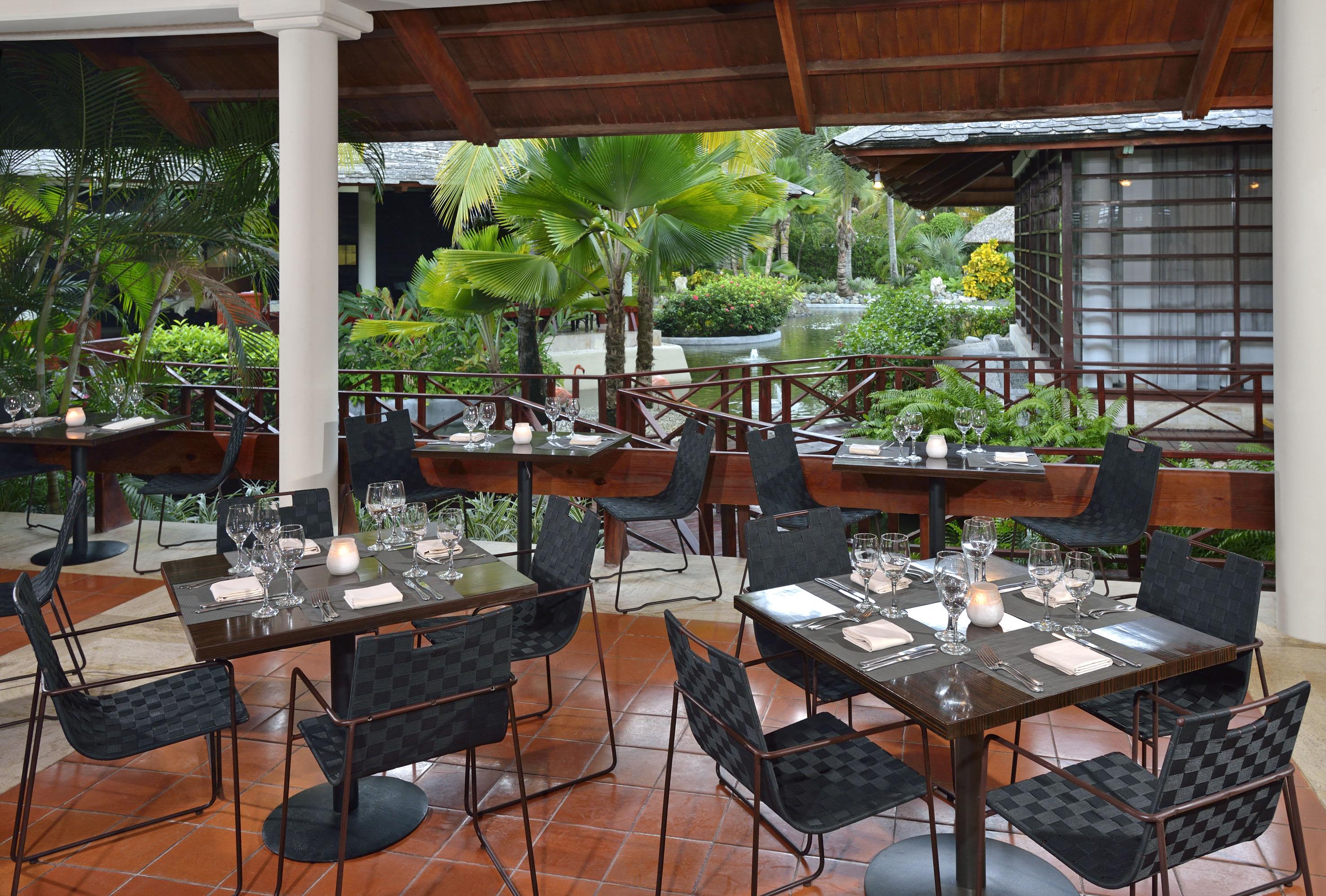 Paradisus 4*