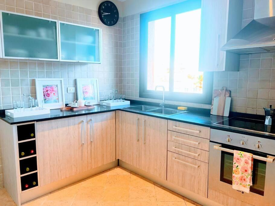 Your Private Pool, Marina Hot Tub & Grounds Apartamento *