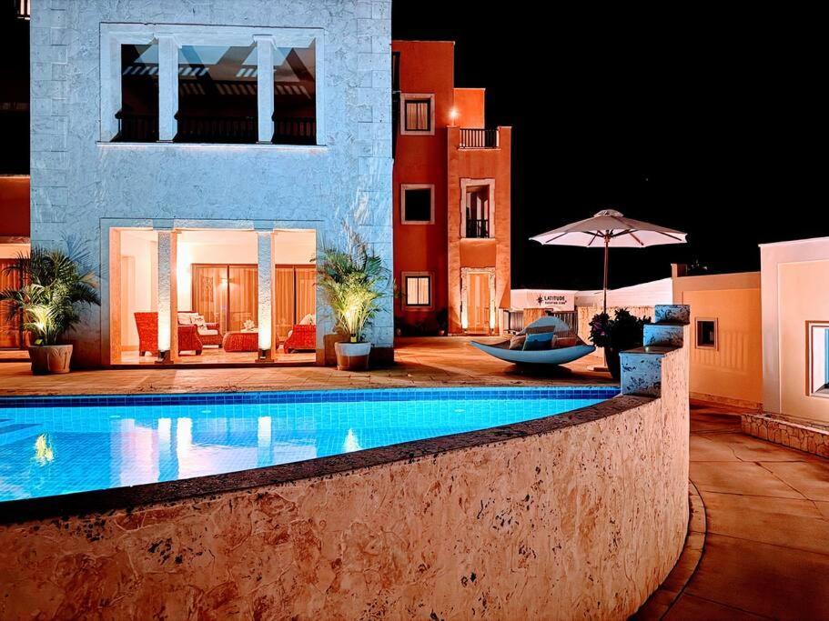 Your Private Pool, Marina Hot Tub & Grounds Apartamento