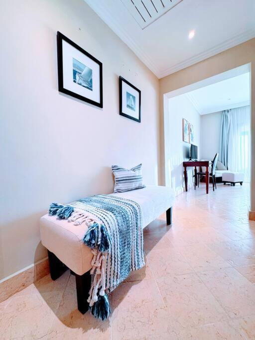 Your Private Pool, Marina Hot Tub & Grounds Apartamento