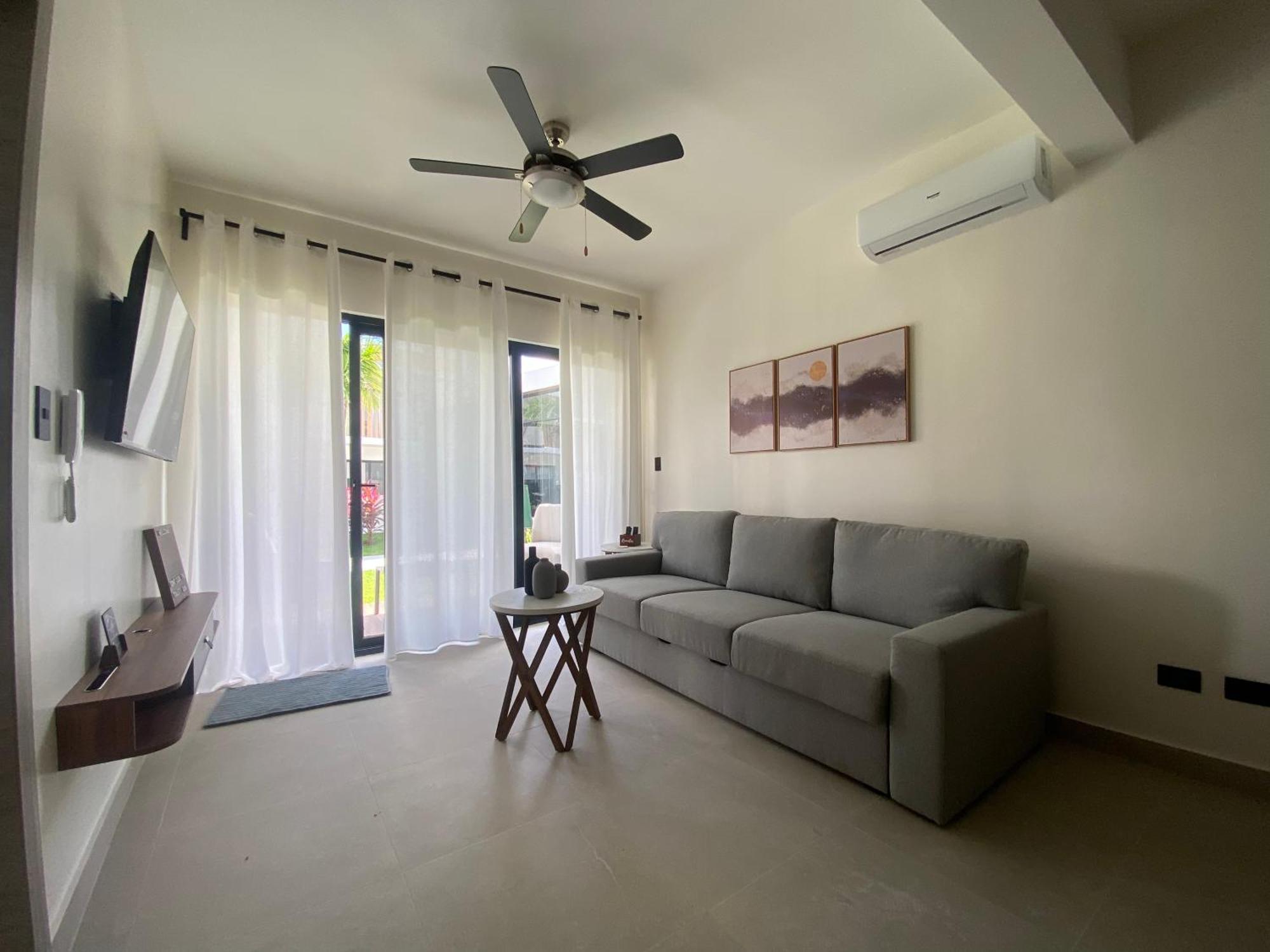 Golf Course Confy 1- Bedroom *
