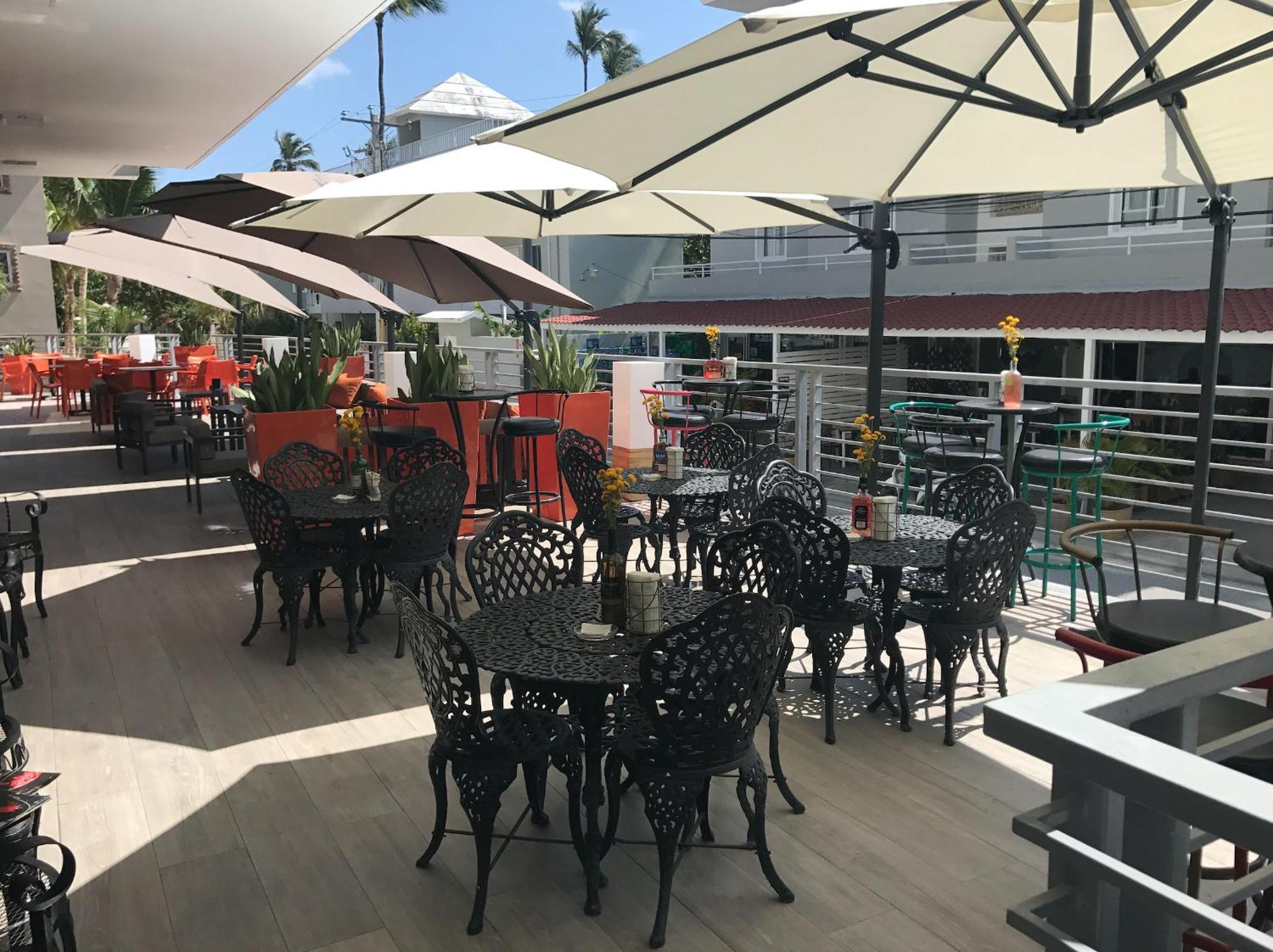 Ducassi And - Rooftop Pool, Club, Breakfast And Wifi Aparthotel Punta Cana