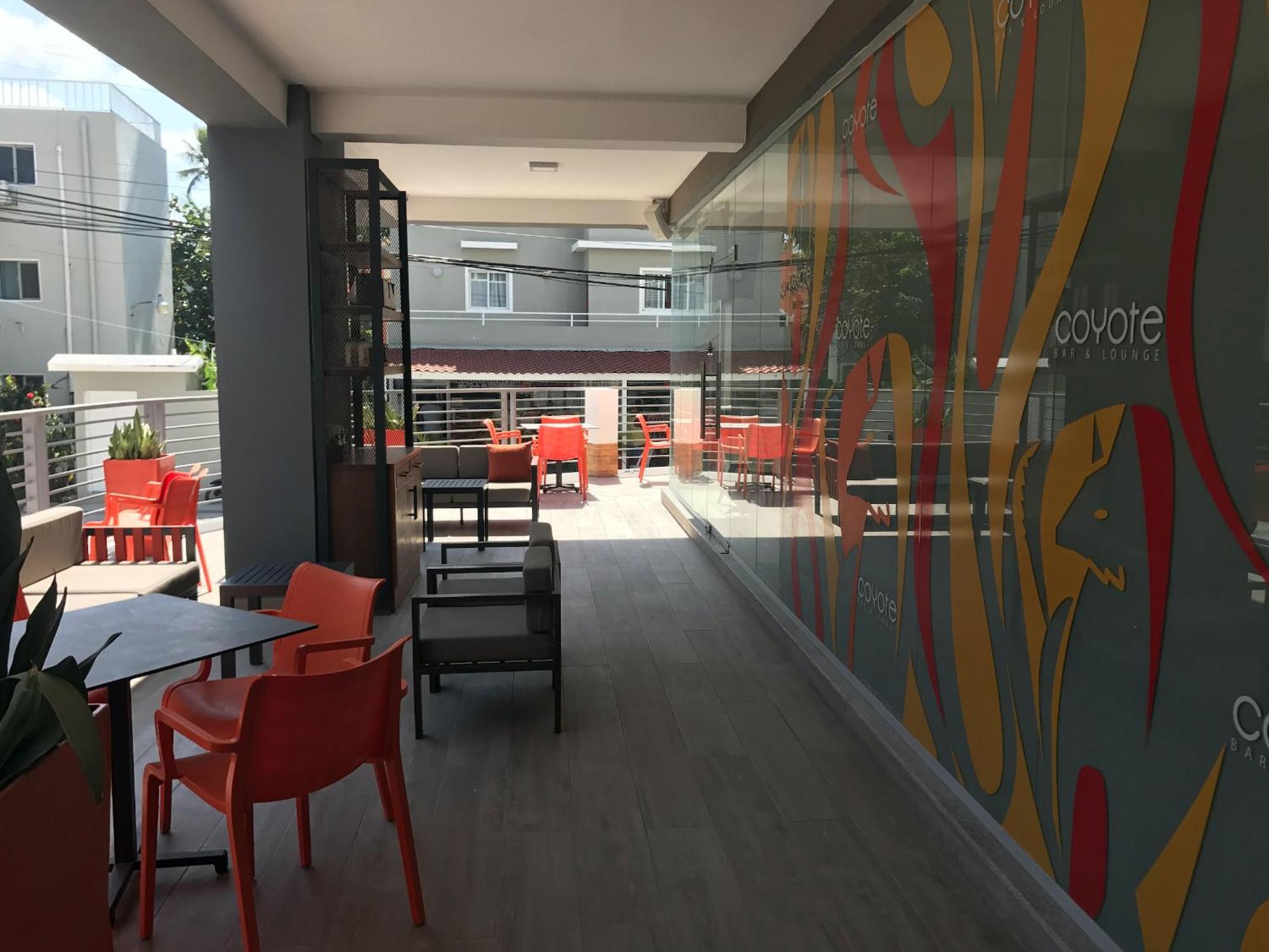 Ducassi And - Rooftop Pool, Club, Breakfast And Wifi Aparthotel