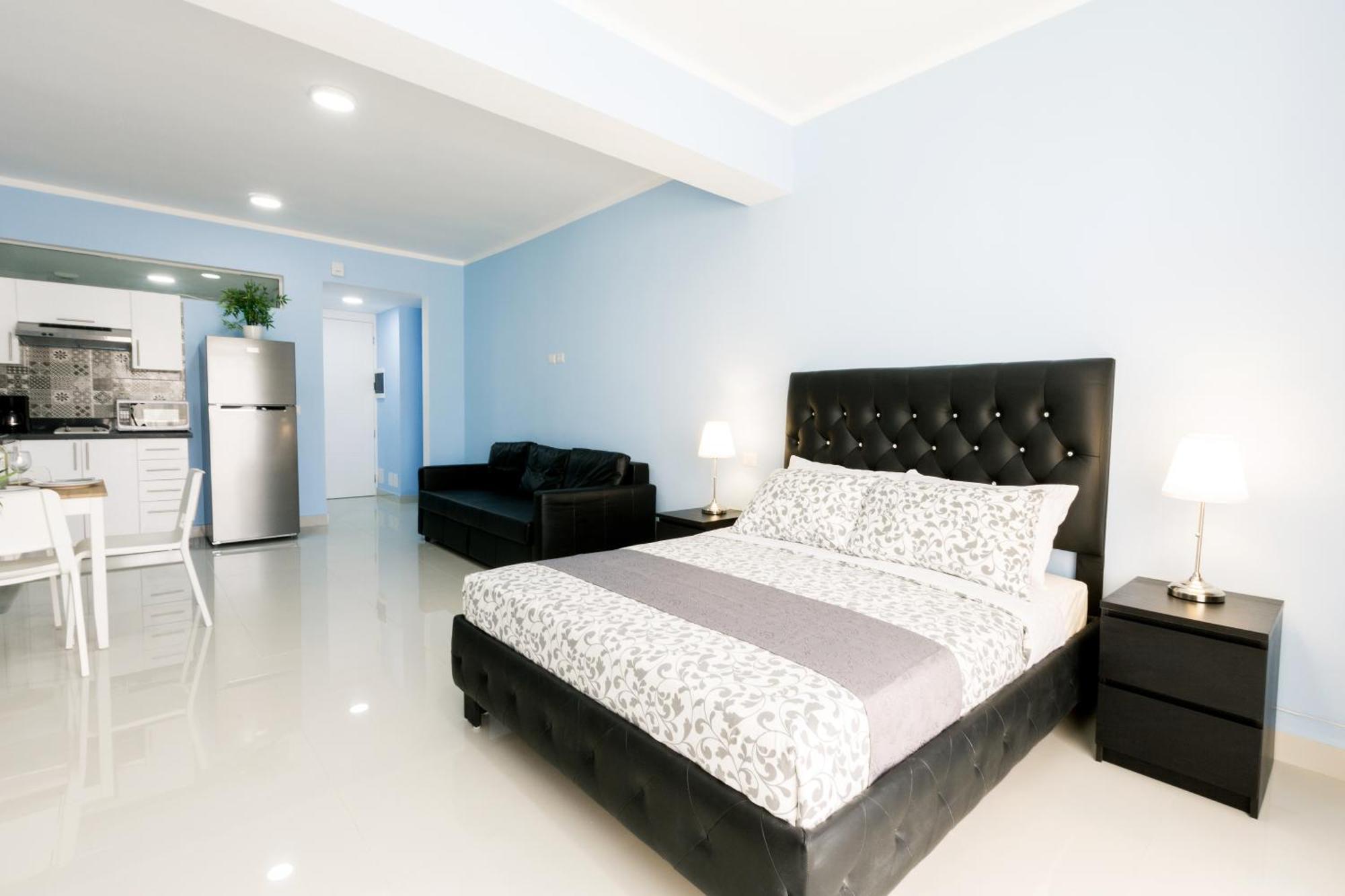 Ducassi And - Rooftop Pool, Club, Breakfast And Wifi Aparthotel Punta Cana