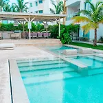Beach Garden C4 Luxury Condo