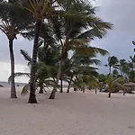 Grand Blue Garden Los Corales Beach