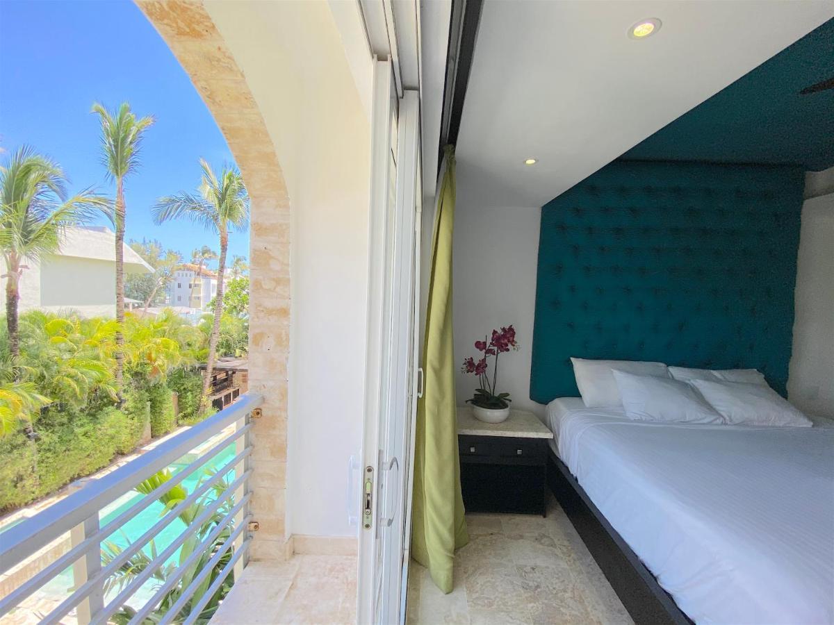 Deluxe Suites Chateau Del Mar - Swimming Pool And Jacuzzi - Bavaro Beach Punta Cana