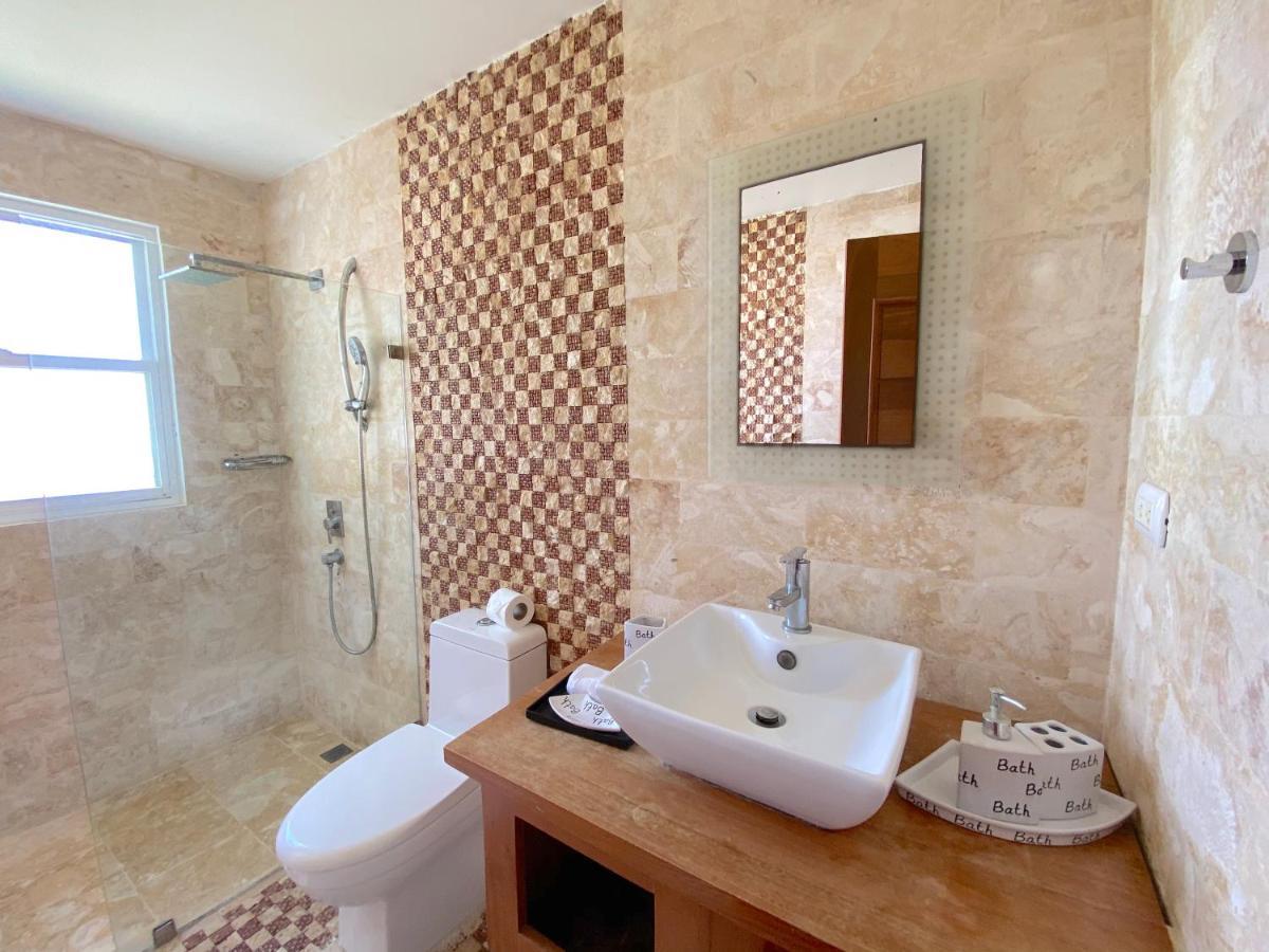 Deluxe Suites Chateau Del Mar - Swimming Pool And Jacuzzi - Bavaro Beach 4*