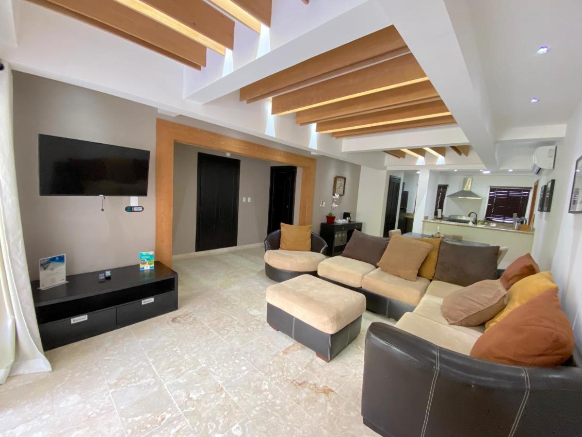 Deluxe Suites Chateau Del Mar - Swimming Pool And Jacuzzi - Bavaro Beach Aparthotel
