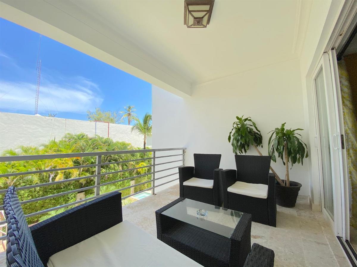 Deluxe Suites Chateau Del Mar - Swimming Pool And Jacuzzi - Bavaro Beach Aparthotel Punta Cana